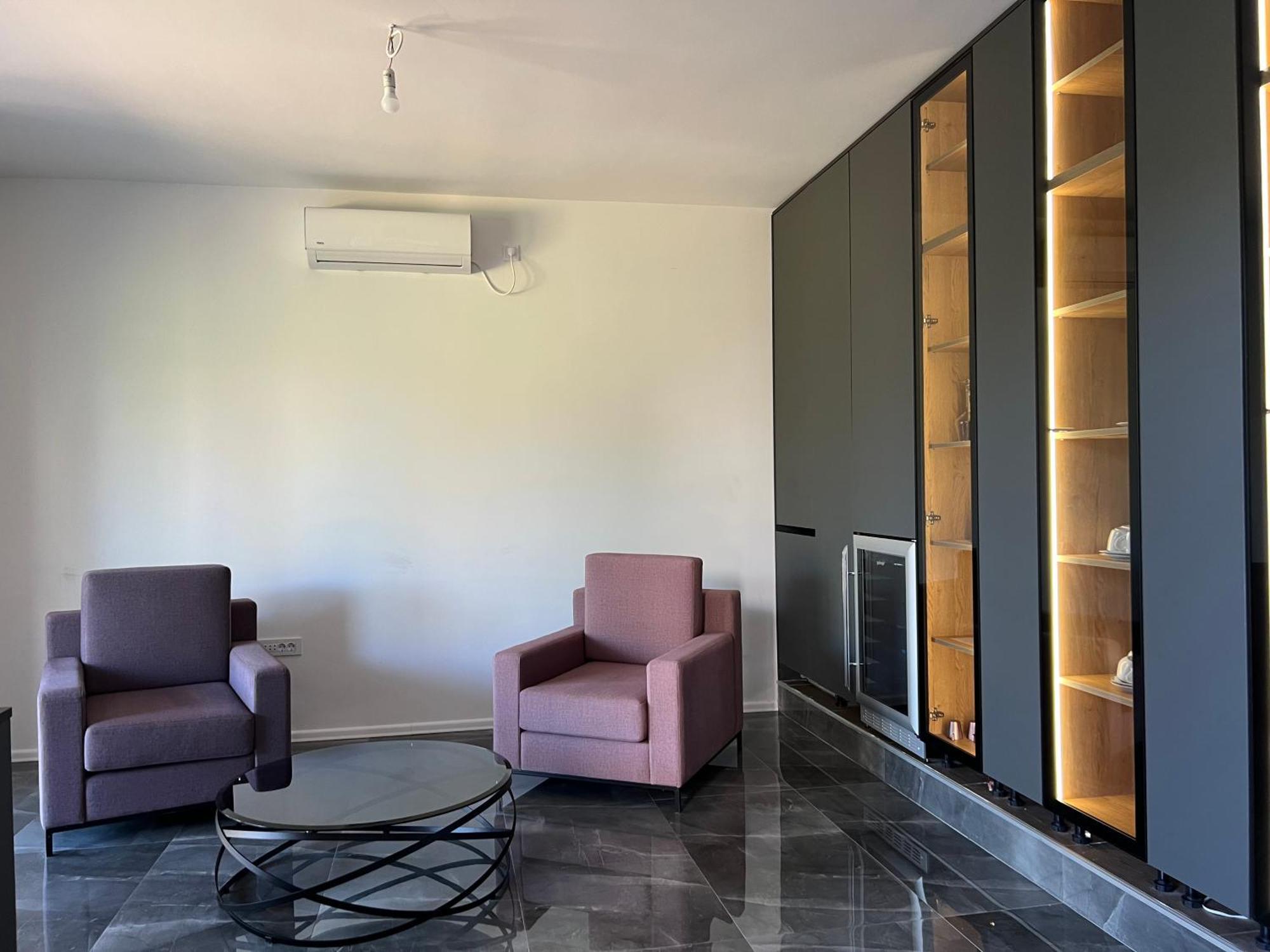 Madamik Apartments Bijela Exteriér fotografie